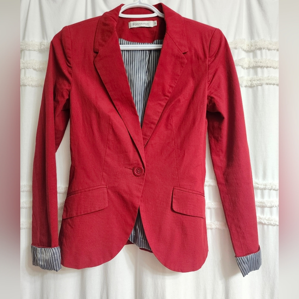 BNWOT Revolution by Ricki's Blazer Size 0. Final Price.